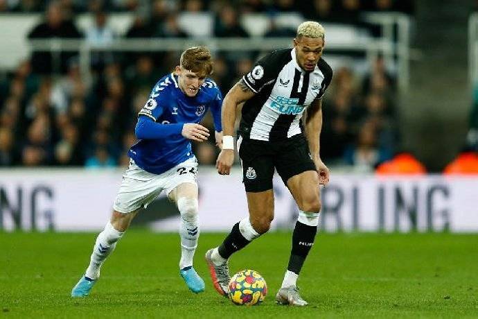Soi kèo phạt góc Everton vs Newcastle, 01h45 ngày 28/4