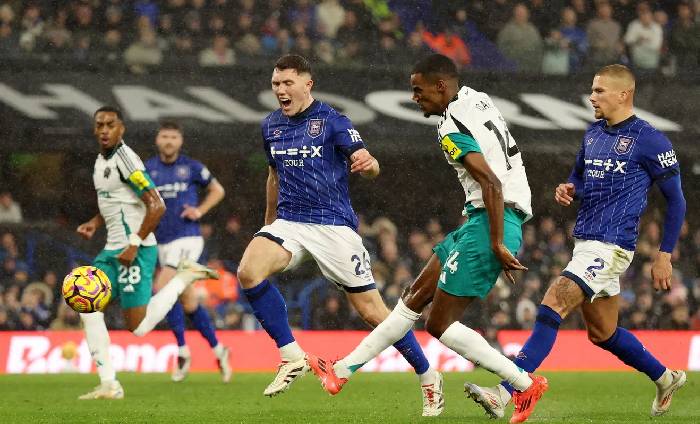 Soi k&egrave;o g&oacute;c Newcastle vs Ipswich Town, 21h00 ng&agrave;y 26/4