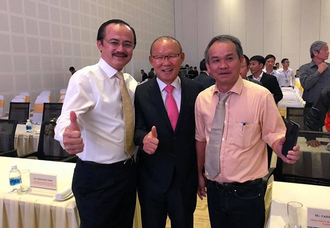 Bầu Đức: 'Tiền kh&ocirc;ng phải tất cả với HLV Park Hang Seo'