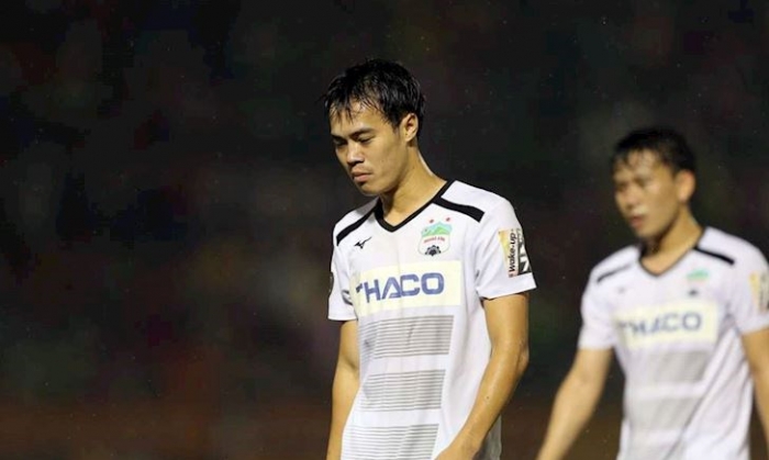 Văn Toàn ân hận vì hành động xấu hổ trong trận đấu với SHB Đà Nẵng