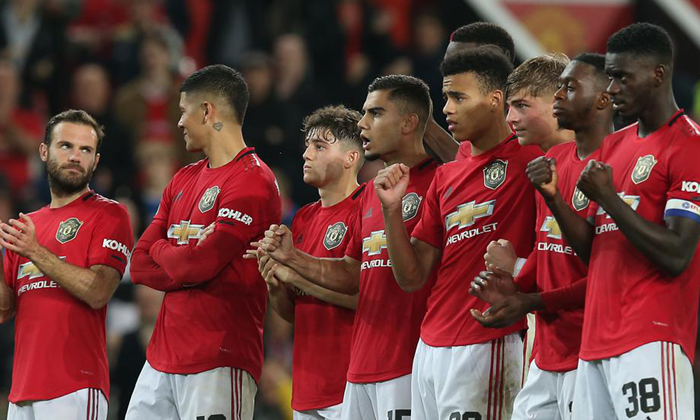 Kết quả bóng đá hôm nay 26/9: MU nhọc nhằn hạ đối thủ tí hon