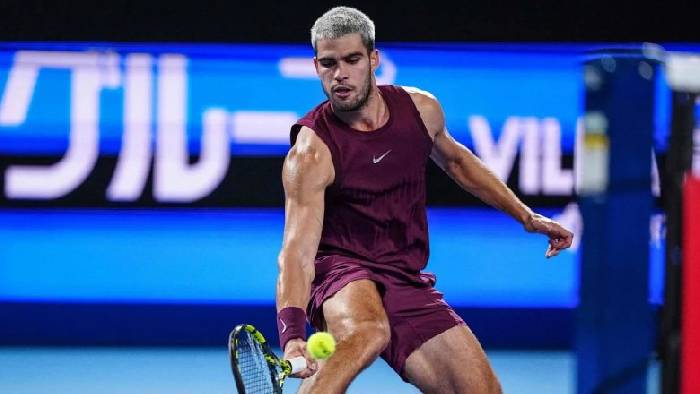 Alcaraz d&iacute;nh chấn thương ở v&ograve;ng 1 Japan Open, CĐV lo sốt v&oacute;