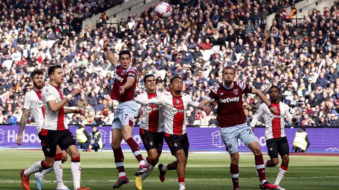 Soi k&egrave;o phạt g&oacute;c Southampton vs West Ham, 22h00 ng&agrave;y 26/12