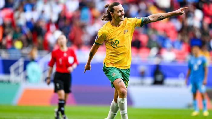 Soi kèo hiệp 1 Úc vs Indonesia, 18h30 ngày 28/1