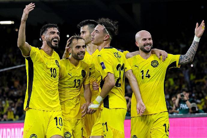 CAS tạm ho&atilde;n &aacute;n phạt, 7 cầu thủ nhập tịch Malaysia c&oacute; thể đấu tuyển Việt Nam