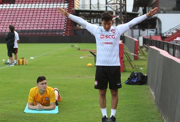 Đặng Văn Lâm được đặc cách sau thất bại của Muangthong