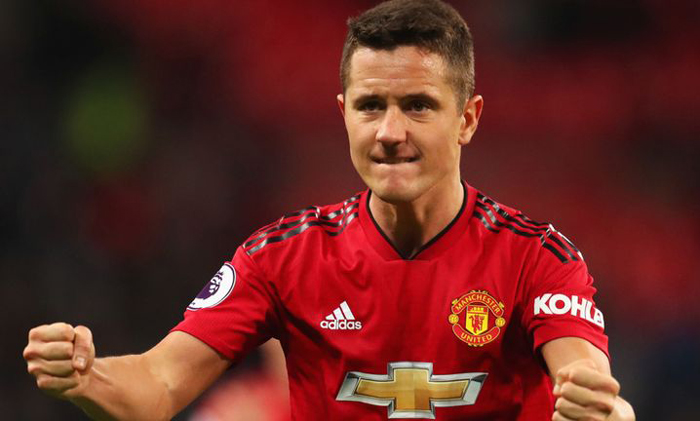 Arsenal ch&egrave;o k&eacute;o trụ cột của MU bằng lương kh&ocirc;ng thể &lsquo;khủng&rsquo; hơn