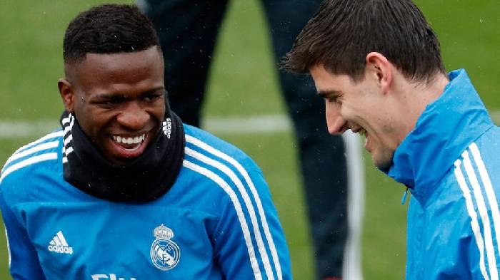 Tin Real sáng 27/3: Vinicius từ chối đặc ân; Courtois lại báo tin không vui