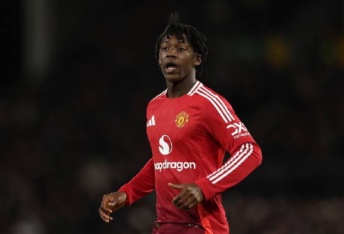 Nhiều CLB lớn ở châu Âu dậy sóng vì Kobbie Mainoo