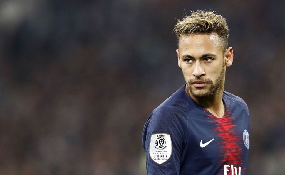 Neymar trả giá vì không kiềm chế lời nói ở trận thua MU