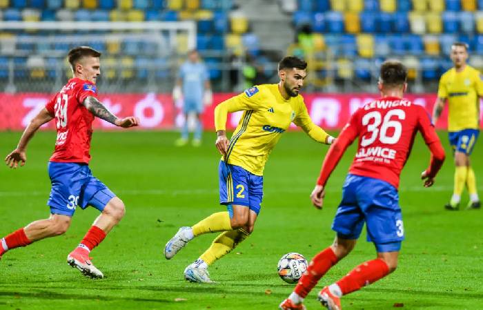 Nhận định, soi k&egrave;o Piast Gliwice vs Arka Gdynia, 00h00 ng&agrave;y 28/4: Trận chiến sống c&ograve;n