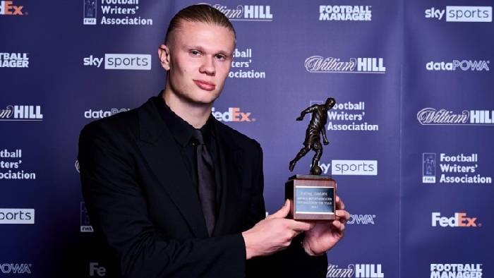 Tự loại bản th&acirc;n, Haaland chỉ r&otilde; &ldquo;Cầu thủ xuất sắc nhất năm&rdquo;