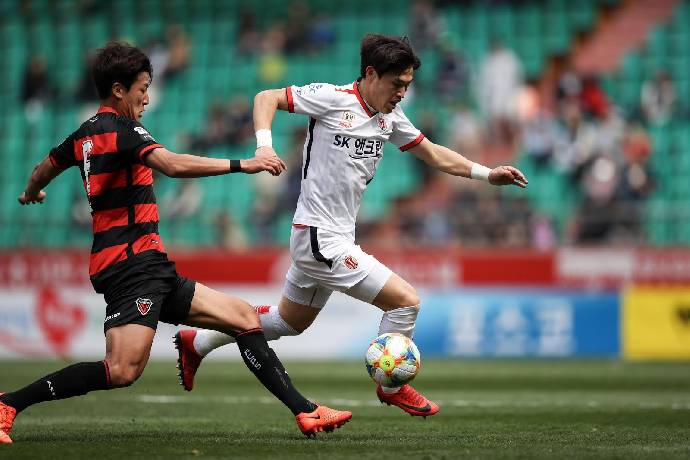 Nhận định, soi k&egrave;o Pohang Steelers vs Jeju United, 17h30 ng&agrave;y 28/8: Bất ph&acirc;n thắng bại