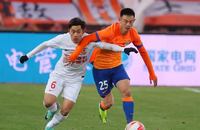Nhận định, soi k&egrave;o Qingdao Hainiu vs Shanghai Shenhua, 14h30 ng&agrave;y 28/9: Đ&aacute;nh chiếm ng&ocirc;i đầu
