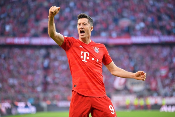 Robert Lewandowski lập thêm kỷ lục tại Bundesliga