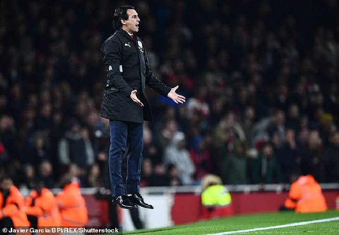 Huyền thoại Arsenal: 'Ch&uacute;ng t&ocirc;i c&oacute; thể v&ocirc; địch Premier League nếu c&ograve;n Unai Emery'