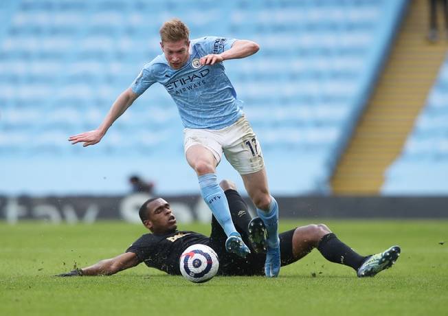De Bruyne lọt Top 10 kiến tạo, Lingard hay nhất trận Man City vs West Ham