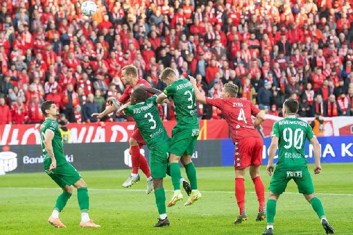 Nhận định, soi k&egrave;o Radomiak Radom vs Widzew lodz, 0h00 ng&agrave;y 1/3: Nỗi sợ xa nh&agrave;