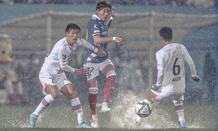 Soi k&egrave;o phạt g&oacute;c Jubilo Iwata vs Yokohama F. Marinos, 14h ng&agrave;y 29/5