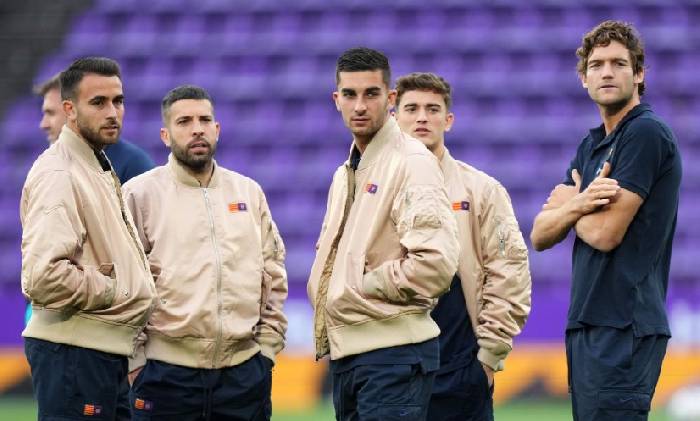 Người được 'Arteta chọn' x&aacute;c nhận tin đồn chia tay Barca