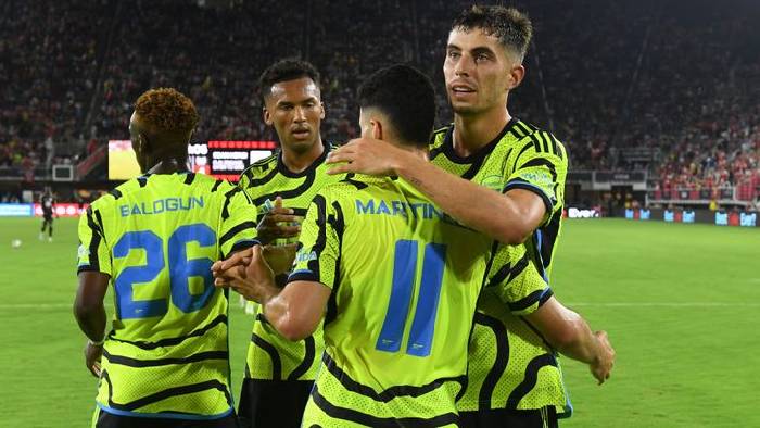 T&acirc;n binh 75 triệu euro h&eacute; lộ 'c&uacute; sốc' đầu đời tại Arsenal