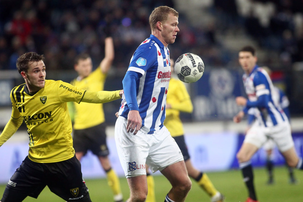 Nhận định bóng đá VVV Venlo vs Heerenveen, 23h30 ngày 28/9: Chờ Văn Hậu ra sân