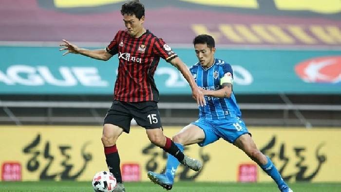 Máy tính dự đoán bóng đá 30/4: Ulsan Hyundai vs Gwangju