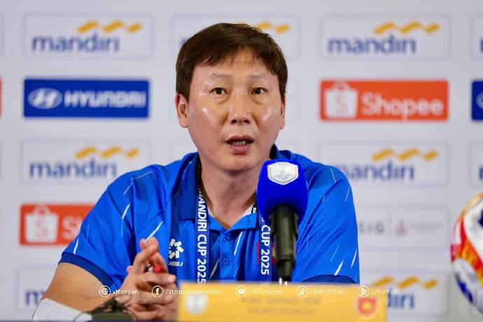 HLV Kim Sang Sik: ‘Các cầu thủ U23 Việt Nam đã chiến đấu tới phút cuối’