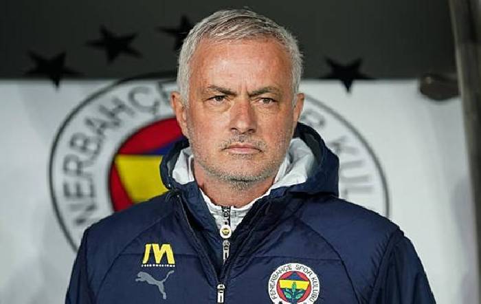 HLV Mourinho bị Fenerbahce sa thải khi thất bại ở cúp C1
