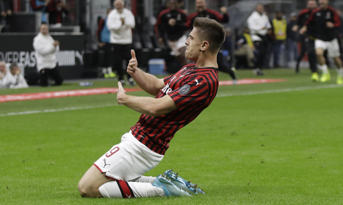 AC Milan vs SPAL (3h 1/11): Bắt nạt ‘người cùng khổ’?!