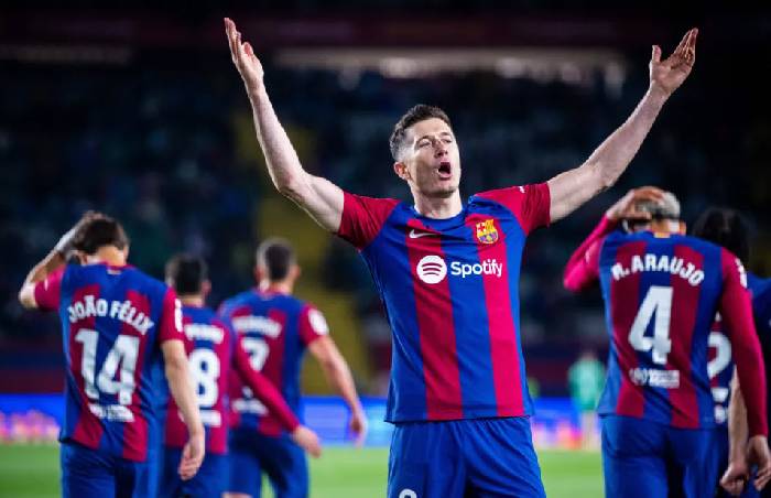 Siêu máy tính dự đoán Barcelona vs Las Palmas, 20h00 ngày 30/11