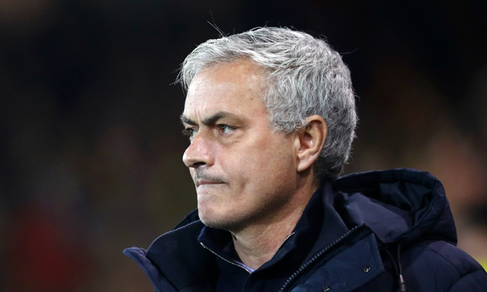 Jose Mourinho thừa nhận bất lực v&igrave; h&agrave;ng thủ của Tottenham