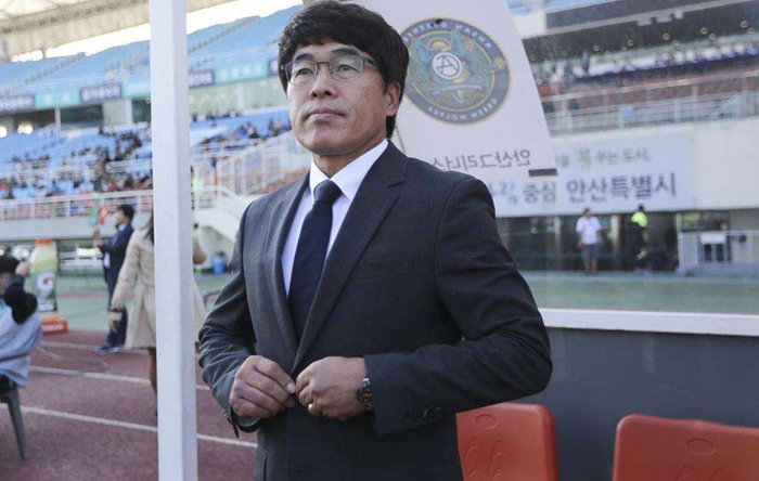 Tân HLV trưởng của Viettel từng vô địch Champions League