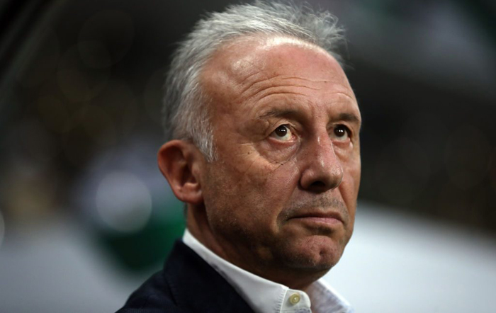 HLV Zaccheroni từ chức sau thảm bại của UAE tại bán kết Asian Cup