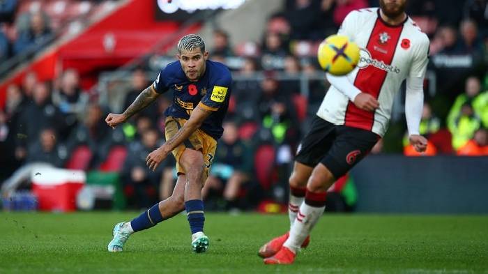 Ph&acirc;n t&iacute;ch k&egrave;o hiệp 1 Newcastle vs Southampton, 3h ng&agrave;y 1/2