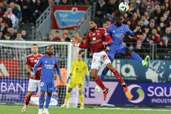 Nhận định, soi k&egrave;o Lyonnais với Stade de Reims, 3h00 ng&agrave;y 31/3: So&aacute;n ng&ocirc;i đối thủ