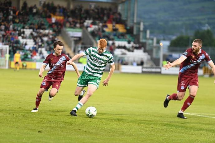 Soi k&egrave;o phạt g&oacute;c Sparta Prague vs Shamrock Rovers, 0h00 ng&agrave;y 31/7