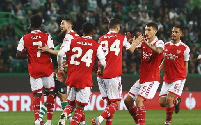 'C&uacute; lừa' 80 củ của Arsenal được h&agrave;ng loạt &ocirc;ng lớn 'săn đ&oacute;n'