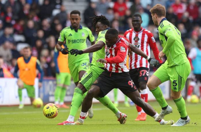 Soi kèo góc Sunderland vs Fulham, 20h00 ngày 30/08