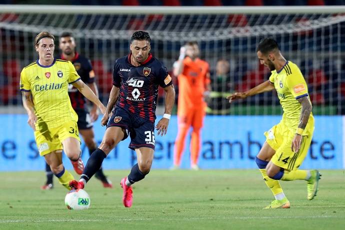 Soi kèo tài xỉu Cosenza vs Como hôm nay 1h30 ngày 1/10