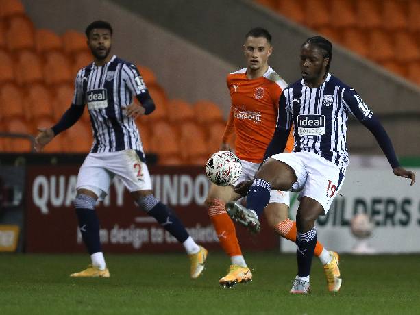 Soi kèo tài xỉu West Brom vs Blackpool hôm nay, 3h ngày 2/11