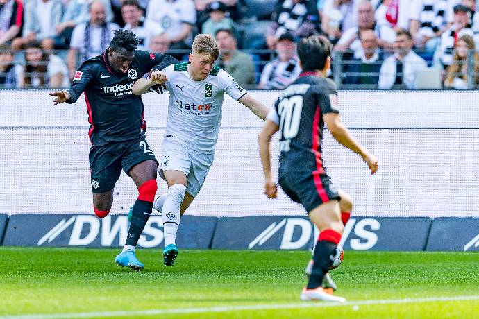 Nhận định, soi k&egrave;o Eintracht Frankfurt vs Monchengladbach, 0h00 ng&agrave;y 31/10: Qu&aacute; tam 3 bận