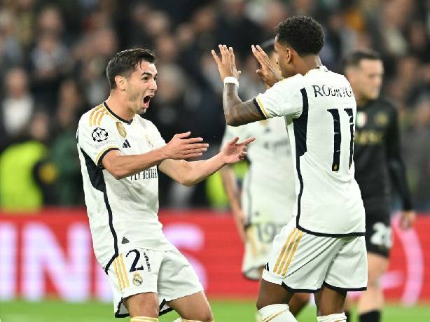 Rượt đuổi tỉ số căng thẳng, Real Madrid thể hiện bản lĩnh “nhà Vua”