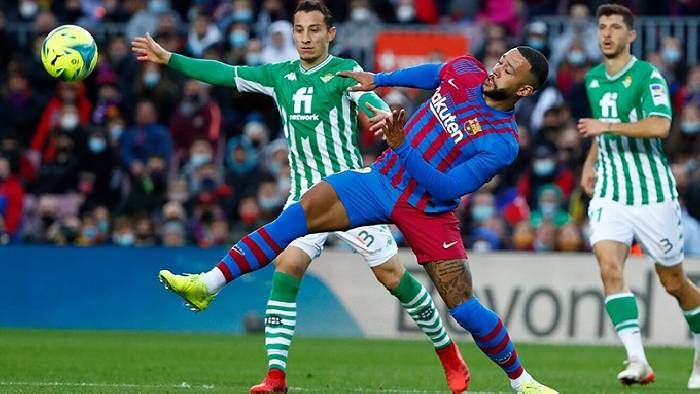 Soi k&egrave;o phạt g&oacute;c Betis vs Barcelona, 3h ng&agrave;y 2/2