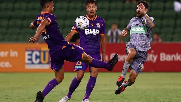 Soi kèo phạt góc Perth Glory vs Macarthur, 18h ngày 1/4