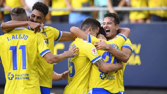 Nhận định, soi kèo Badalona Futur vs Cadiz, 18h00 ngày 1/11