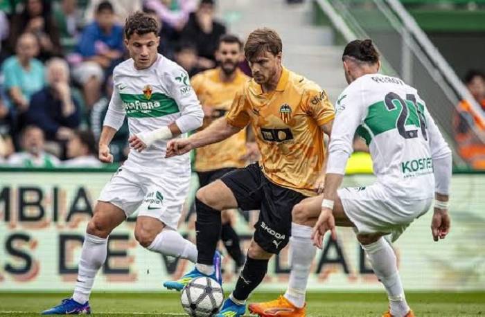 Nhận định, soi kèo Elche vs Valencia, 0h30 ngày 2/11: Phong độ trái ngược