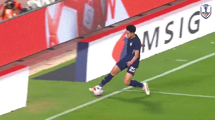 Báo Philippines tức giận vì trọng tài công nhận bàn thắng tranh cãi của Thái Lan