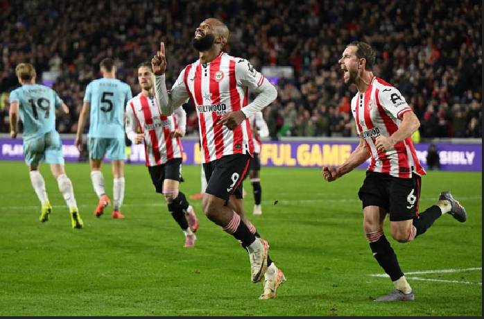 Siêu máy tính dự đoán Brentford vs Tottenham, 03h00 ngày 2/1