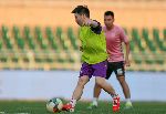 Tân Chủ tịch Hà Nội FC xỏ giày kiểm tra Quang Hải trước Siêu cúp
